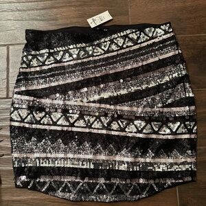 New black/gray skirt